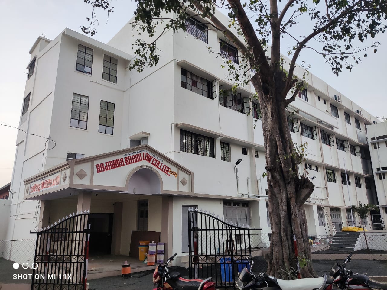 ILS-college-img